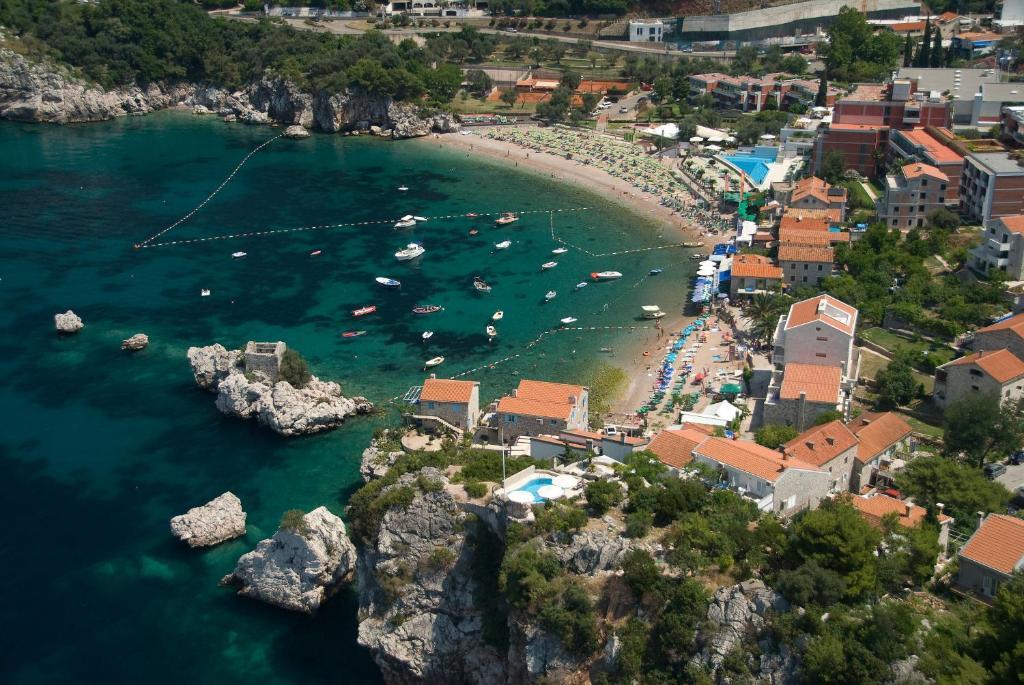 Przno Luxury Apartments Sveti Stefan Exterior photo